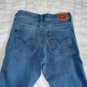 Levi’s skinny jeans